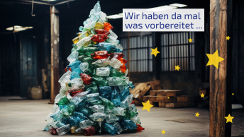 Weihnachtsbaum aus Kunststoff-Flaschen